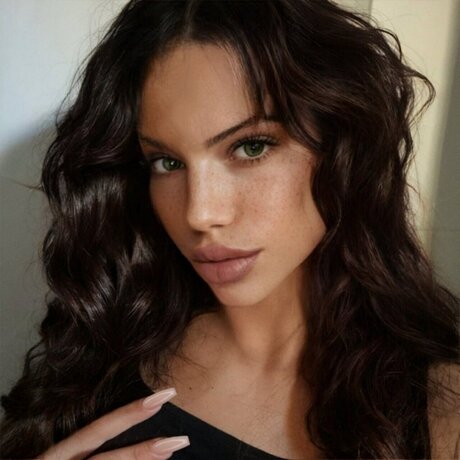 Foto di nudo di fuga di OnlyFans di Kate