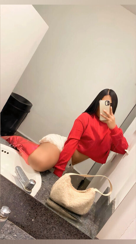 Foto di nudo di fuga di OnlyFans di Babyjayyy