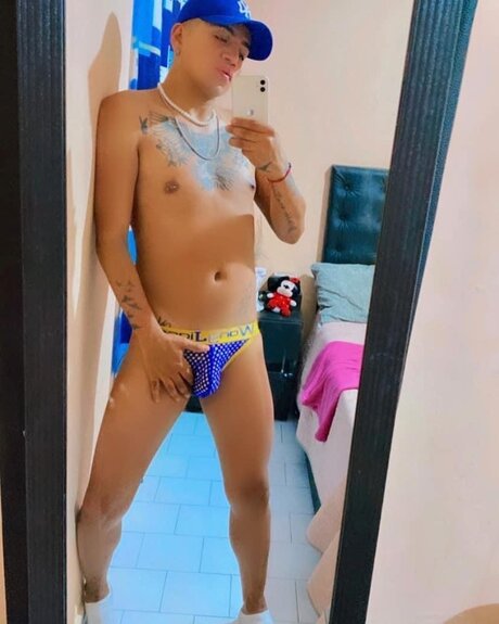 Foto di nudo di fuga di OnlyFans di Alexis Daz Becker