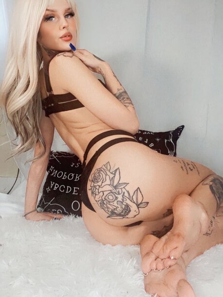 Foto di nudo di fuga di OnlyFans di Your Fav Online Girlfriend 