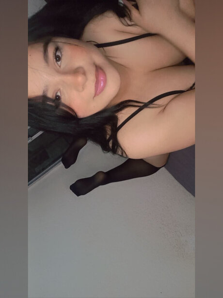 Foto di nudo di fuga di OnlyFans di Lesly