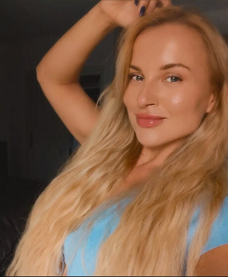 Foto di nudo di fuga di OnlyFans di Katika Maxire