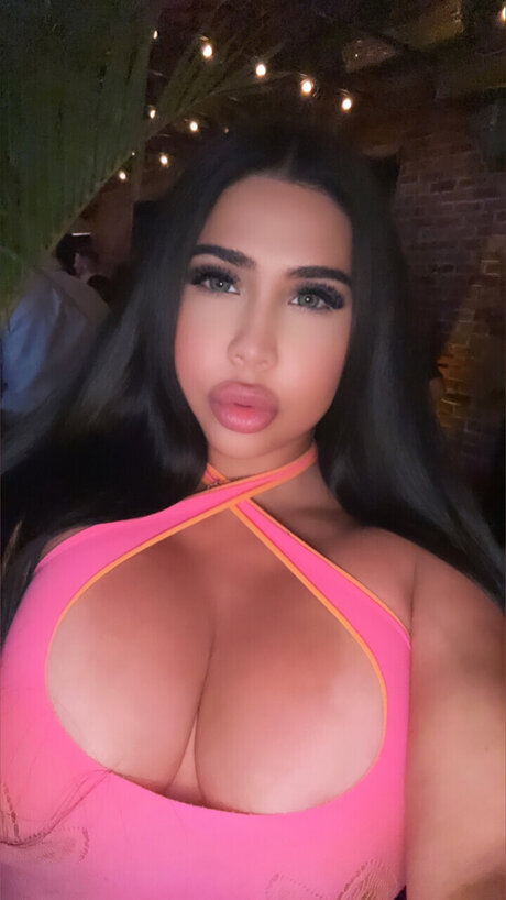Foto di nudo di fuga di OnlyFans di Realberri