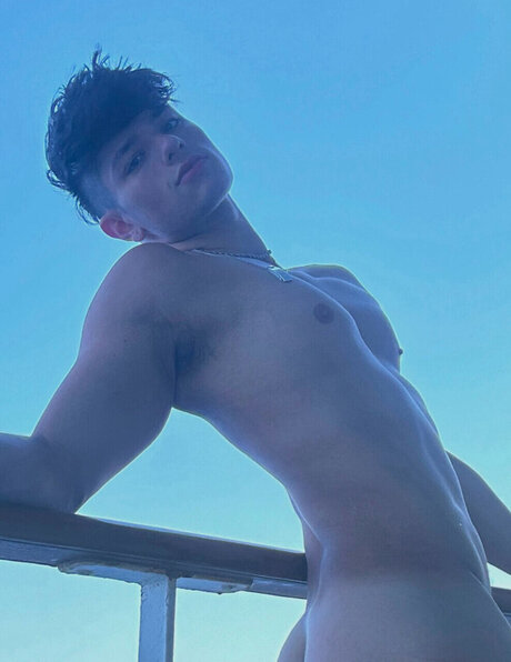 Foto di nudo di fuga di OnlyFans di Ashton Adams