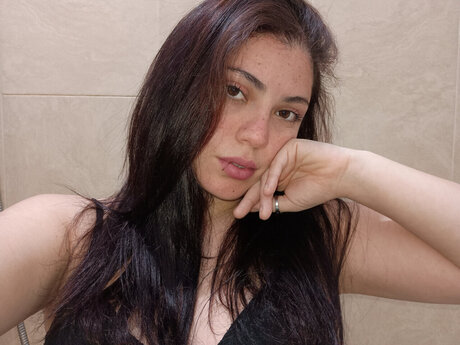 Foto di nudo di fuga di OnlyFans di Jazmine Domx