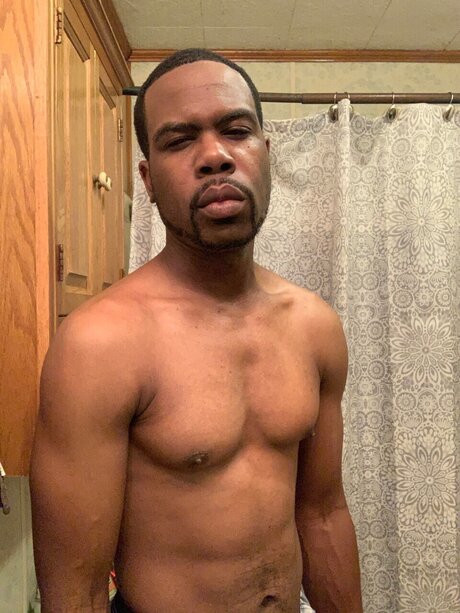 Foto di nudo di fuga di OnlyFans di Jaypleasy