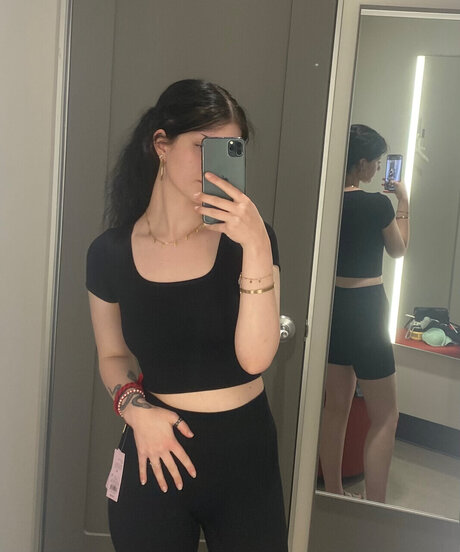 Foto di nudo di fuga di OnlyFans di River 