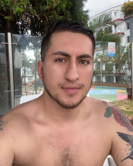 Foto di nudo di fuga di OnlyFans di Checho
