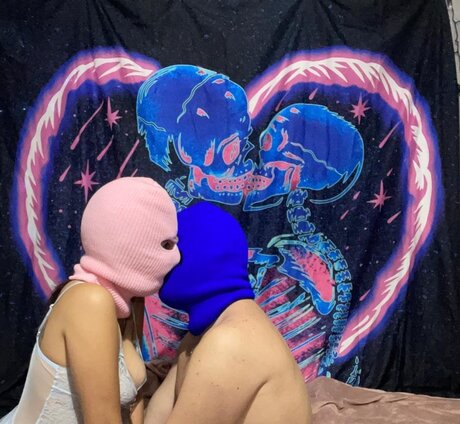 Foto di nudo di fuga di OnlyFans di The Mysterious Couple