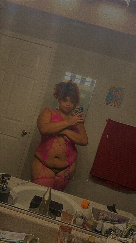 Foto di nudo di fuga di OnlyFans di Pnky