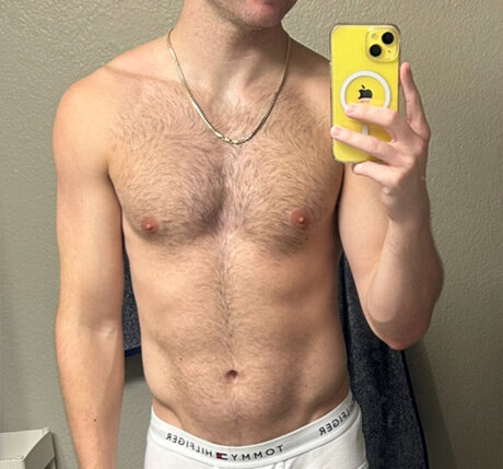 Foto di nudo di fuga di OnlyFans di Aaron
