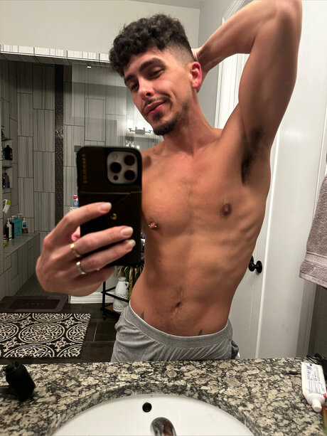 Foto di nudo di fuga di OnlyFans di Sam