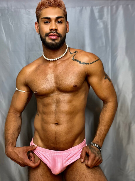 Foto di nudo di fuga di OnlyFans di Jean Platz
