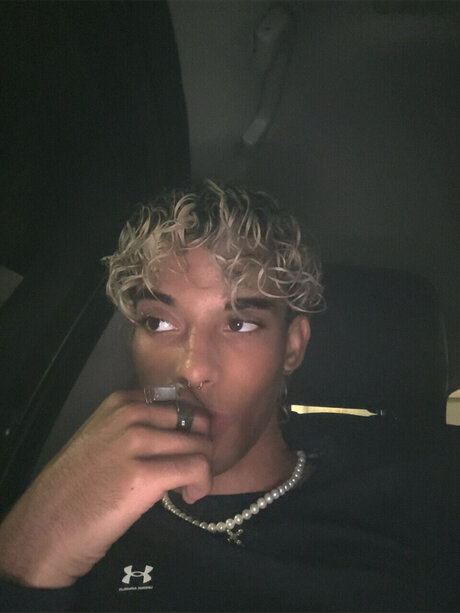 Foto di nudo di fuga di OnlyFans di Corban Holloway