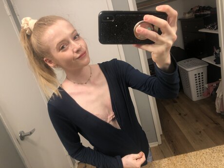 Foto di nudo di fuga di OnlyFans di Rae Lovely