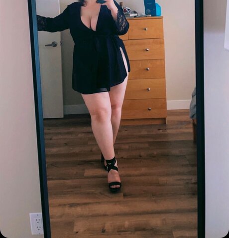 Foto di nudo di fuga di OnlyFans di Lexi Taylor