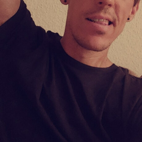 Foto di nudo di fuga di OnlyFans di Hung21