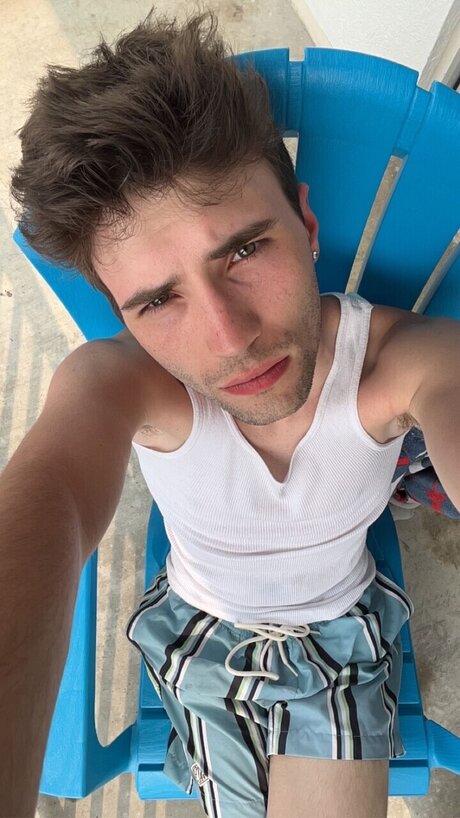 Foto di nudo di fuga di OnlyFans di Jj  22
