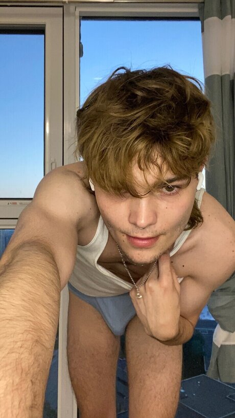 Foto di nudo di fuga di OnlyFans di Carter Arson
