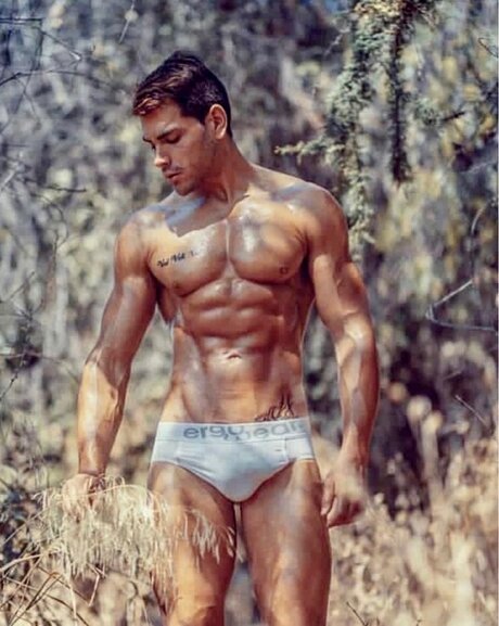 Foto di nudo di fuga di OnlyFans di Paulo Casanova