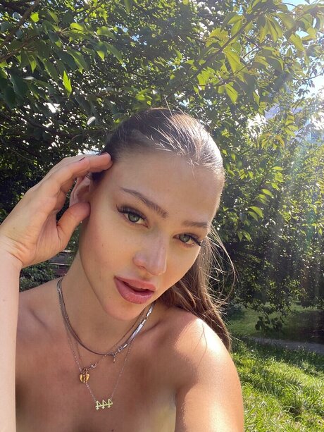 Foto di nudo di fuga di OnlyFans di Stella