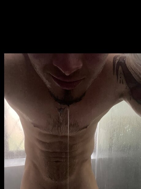 Foto di nudo di fuga di OnlyFans di Atlaz Boy