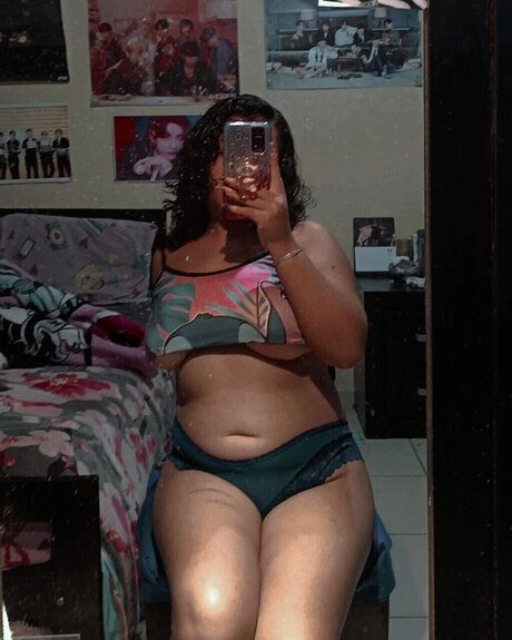 Foto di nudo di fuga di OnlyFans di Yareli Martinez
