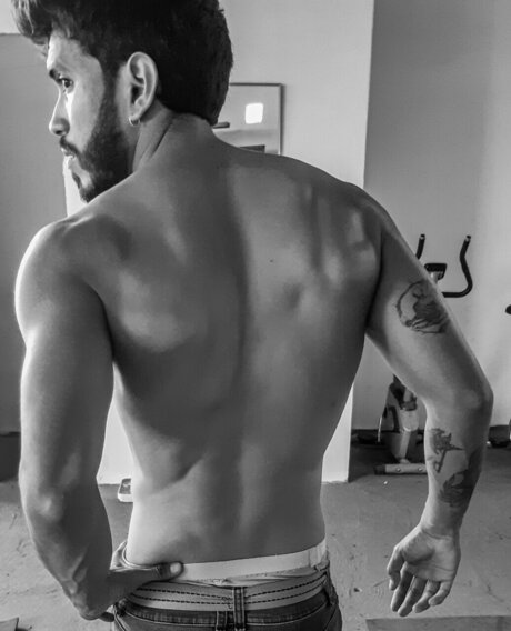 Foto di nudo di fuga di OnlyFans di Josue Zg