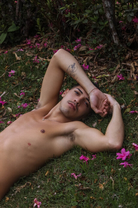 Foto di nudo di fuga di OnlyFans di Gustavo Borges