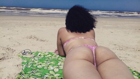 Foto di nudo di fuga di OnlyFans di Flowers