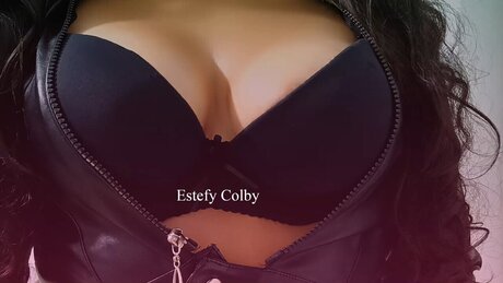 Foto di nudo di fuga di OnlyFans di Estefania Colby