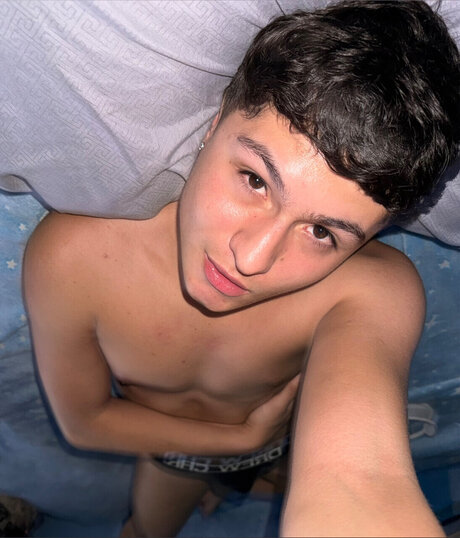 Foto di nudo di fuga di OnlyFans di Enzo Gonzalez