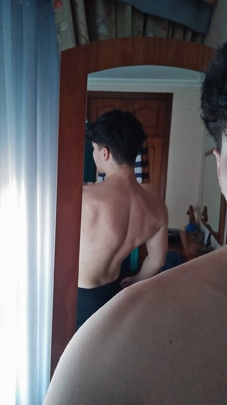 Foto di nudo di fuga di OnlyFans di Zidi