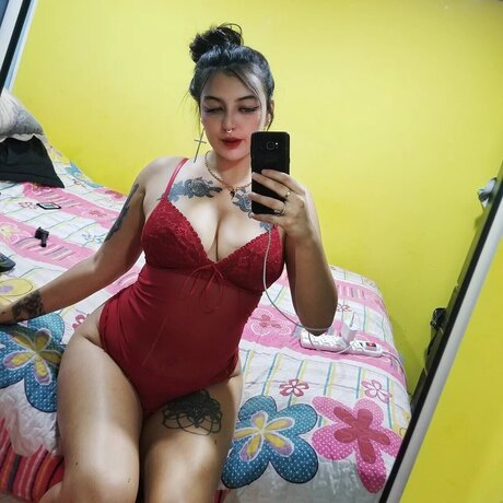 Foto di nudo di fuga di OnlyFans di Pazvalen19