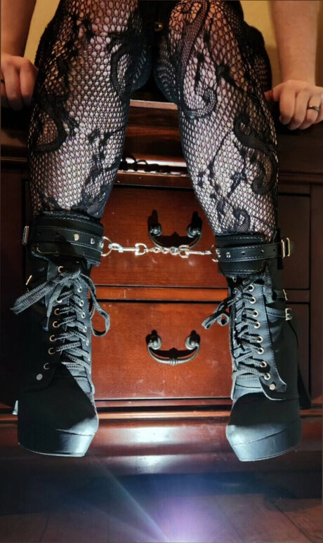 Foto di nudo di fuga di OnlyFans di Dark Nightmare