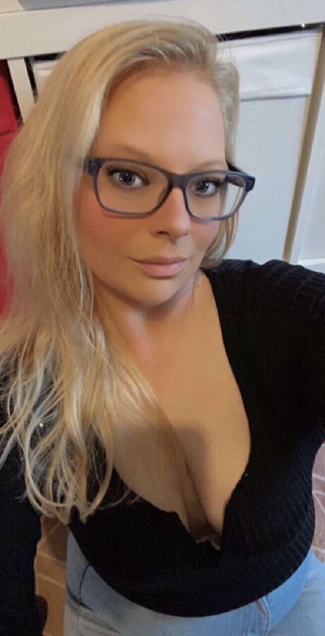 Foto di nudo di fuga di OnlyFans di Tara D