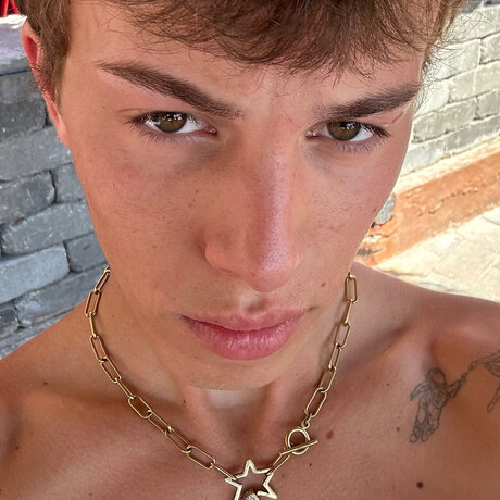 Foto di nudo di fuga di OnlyFans di Lawson