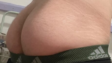 Foto di nudo di fuga di OnlyFans di Cheeky Tom