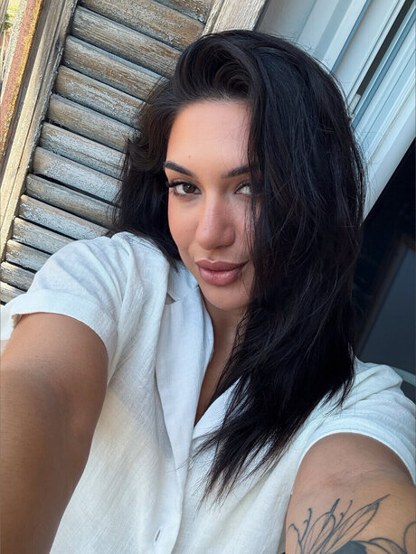 Foto di nudo di fuga di OnlyFans di Your Free Lena Coxx