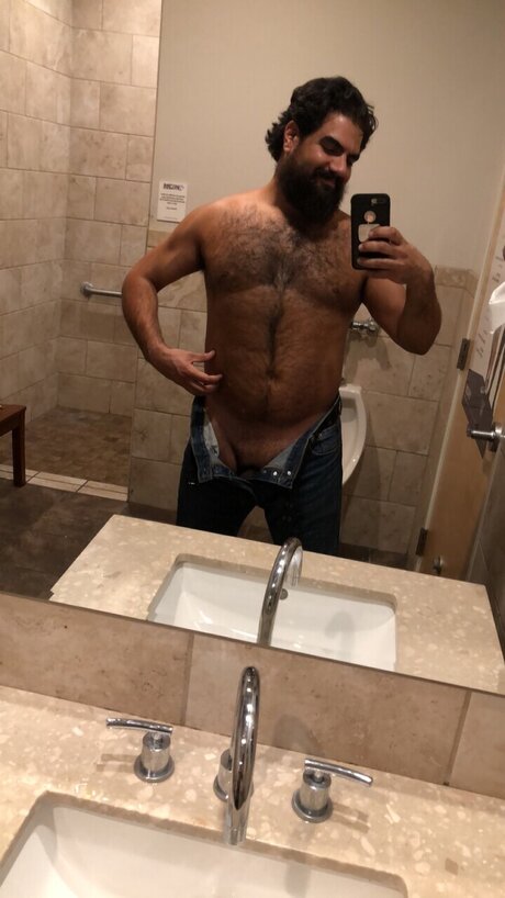Foto di nudo di fuga di OnlyFans di Nes