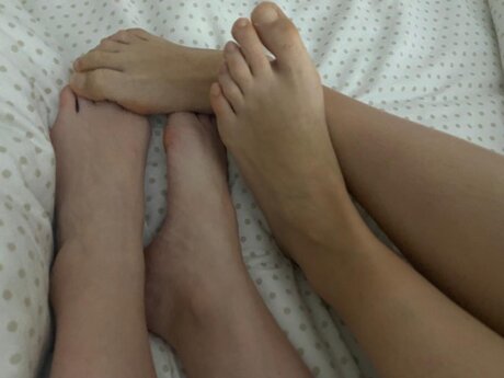 Foto di nudo di fuga di OnlyFans di Lesbihonestwith