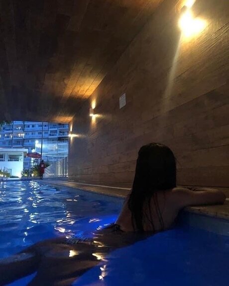 Foto di nudo di fuga di OnlyFans di 18yo