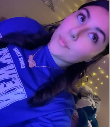 Foto di nudo di fuga di OnlyFans di Liz