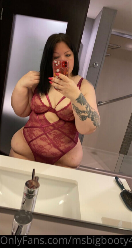 Foto di nudo di fuga di OnlyFans di Msbigbooty216