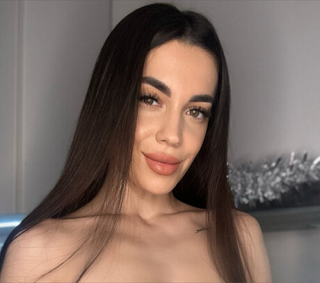 Foto di nudo di fuga di OnlyFans di Kristina 