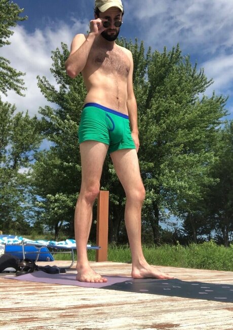 Foto di nudo di fuga di OnlyFans di Wily Coyote