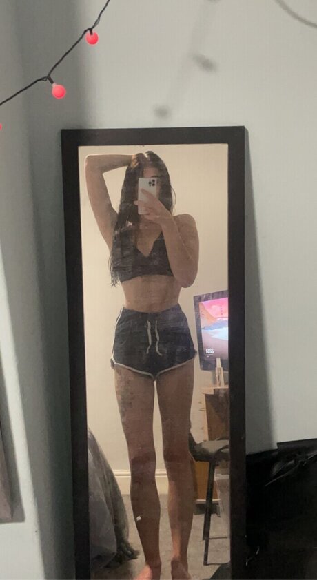 Foto di nudo di fuga di OnlyFans di Ariana X