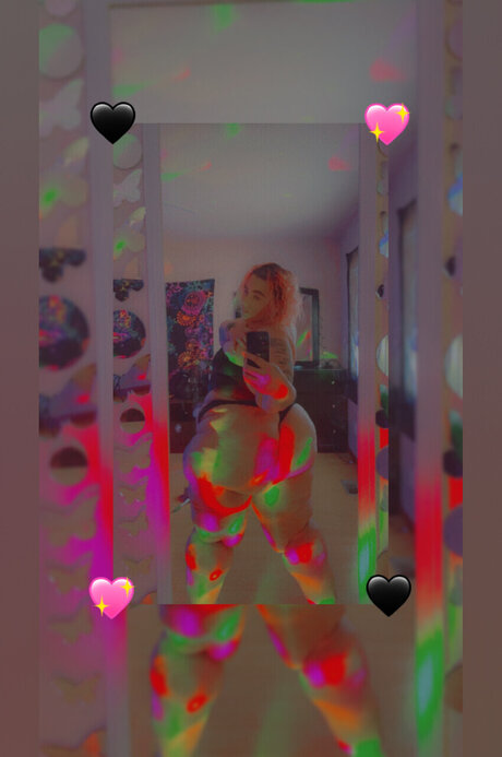 Foto di nudo di fuga di OnlyFans di Storm