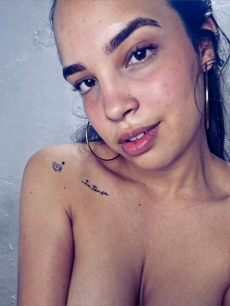 Foto di nudo di fuga di OnlyFans di Angellys