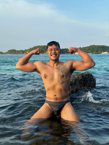 Foto di nudo di fuga di OnlyFans di Paoloest 22